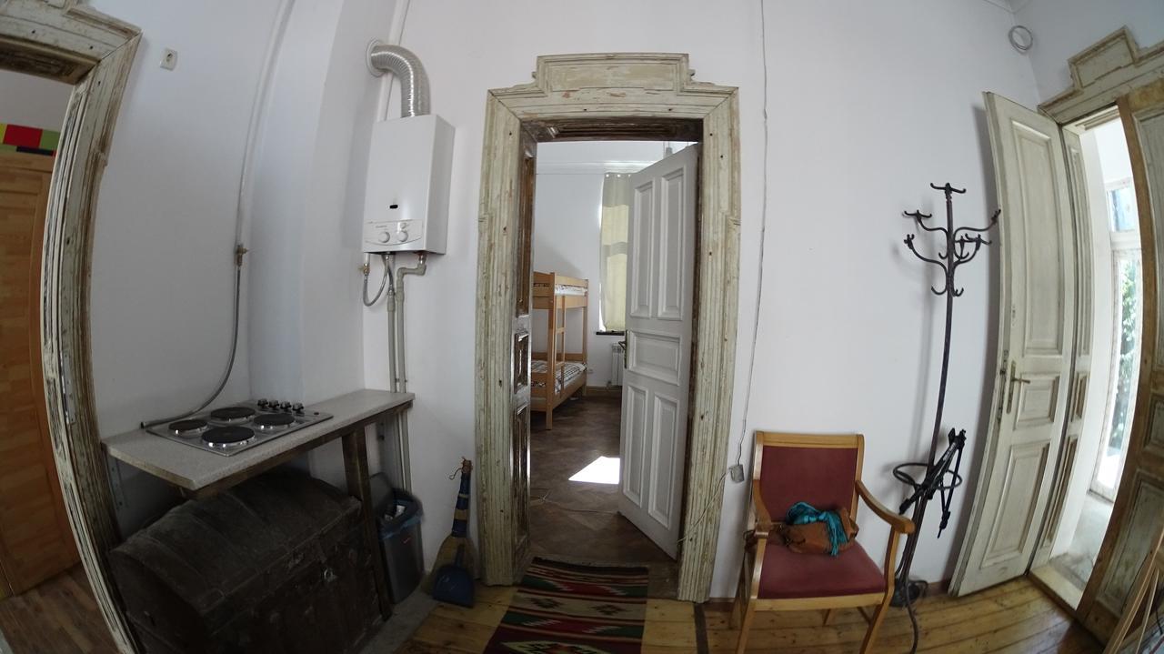 Hostel Mif Ivano-Frankivsk Eksteriør billede
