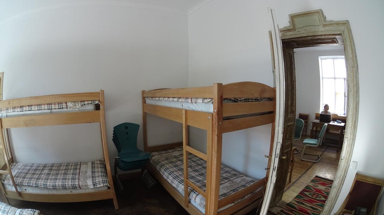 Hostel Mif Ivano-Frankivsk Eksteriør billede