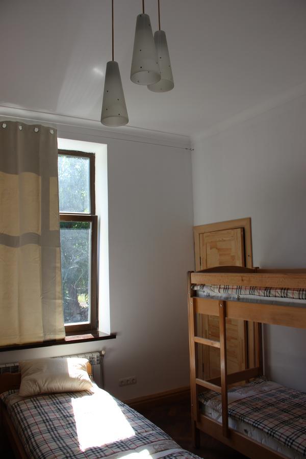 Hostel Mif Ivano-Frankivsk Eksteriør billede